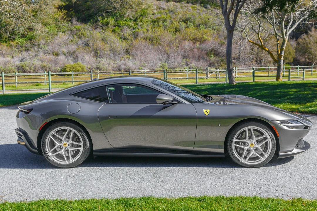 2021 Ferrari Roma - Image 7 of 31