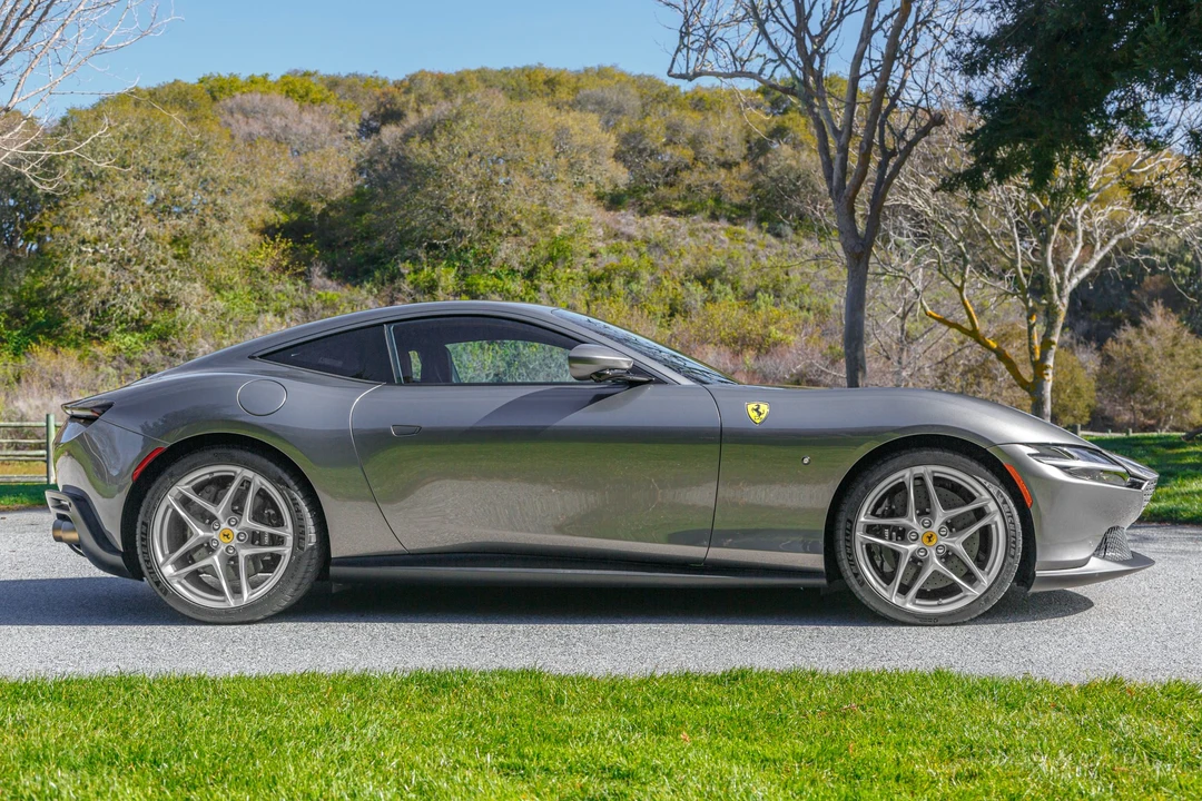 2021 Ferrari Roma - Image 8 of 31