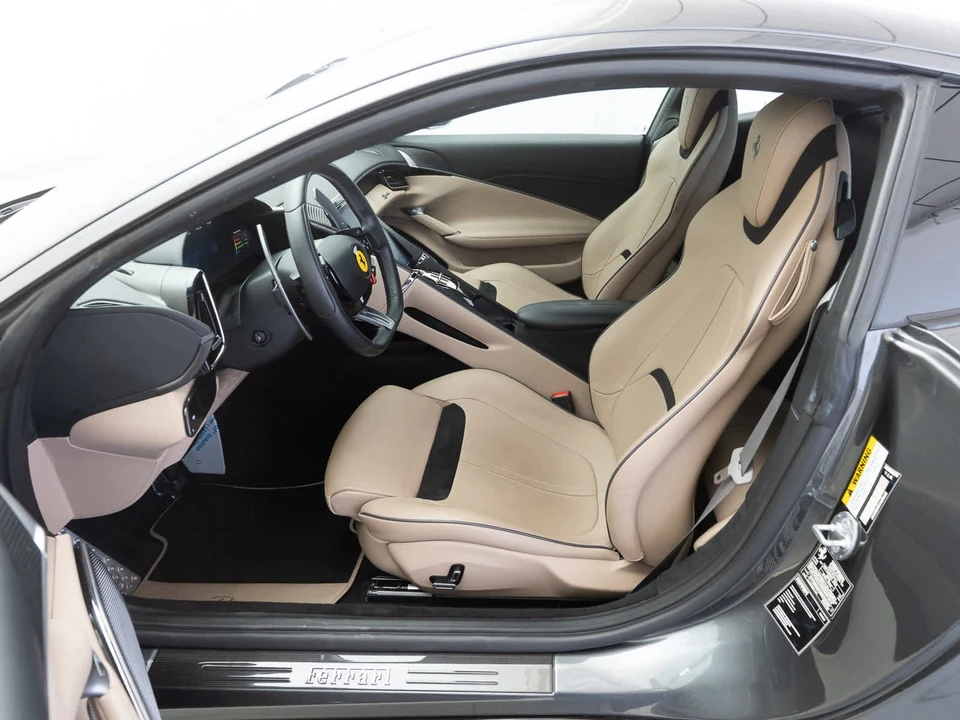 2021 Ferrari Roma - Image 9 of 30