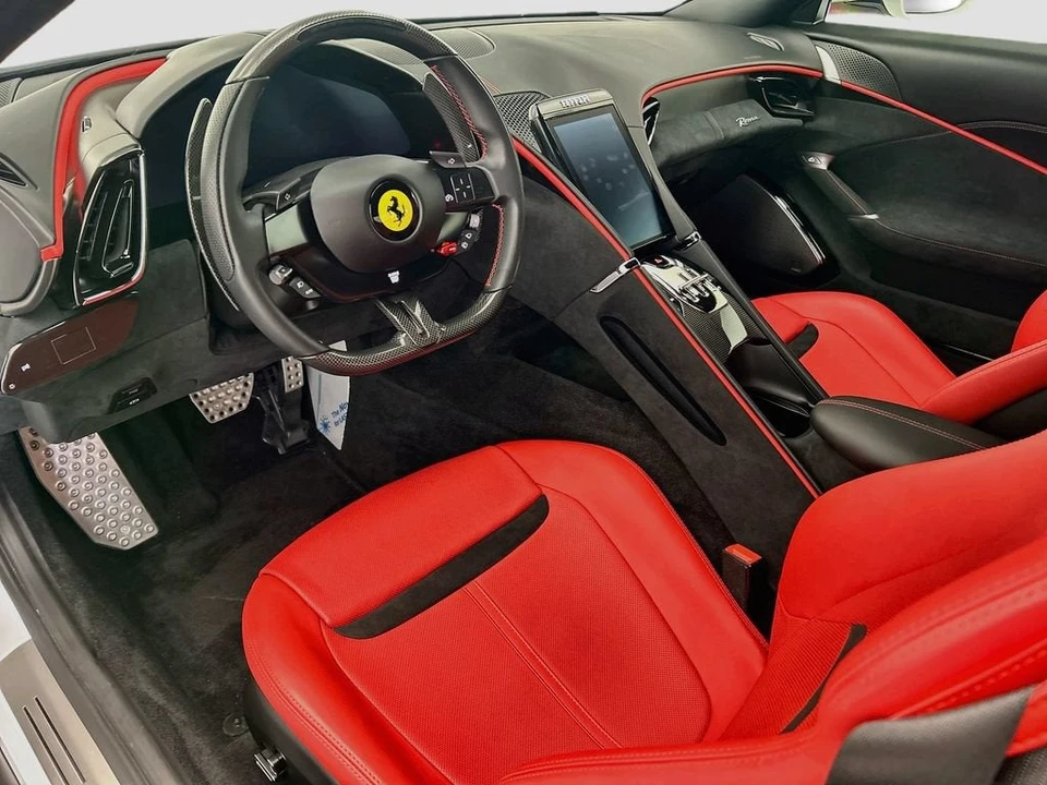 2021 Ferrari Roma - Image 9 of 31