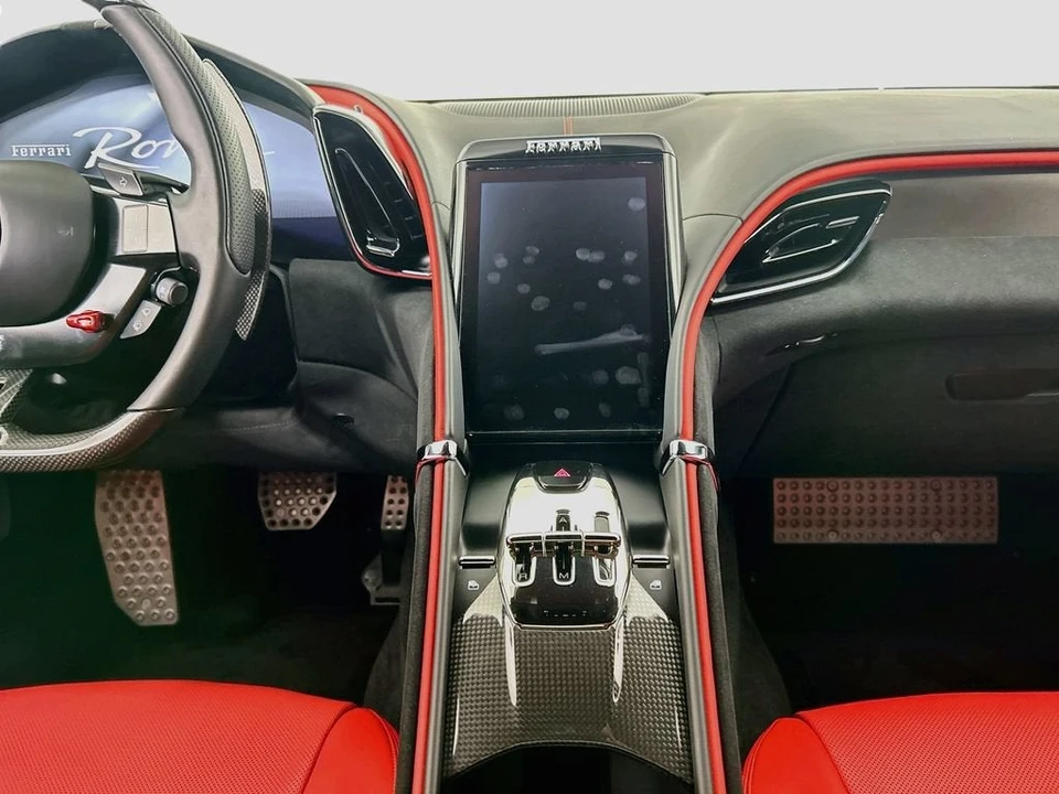 2021 Ferrari Roma - Image 13 of 31
