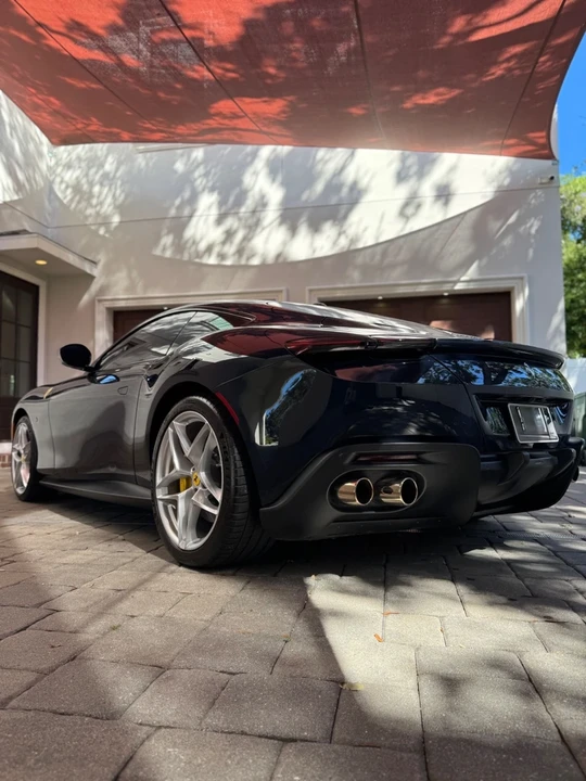 2021 Ferrari Roma - Image 14 of 21