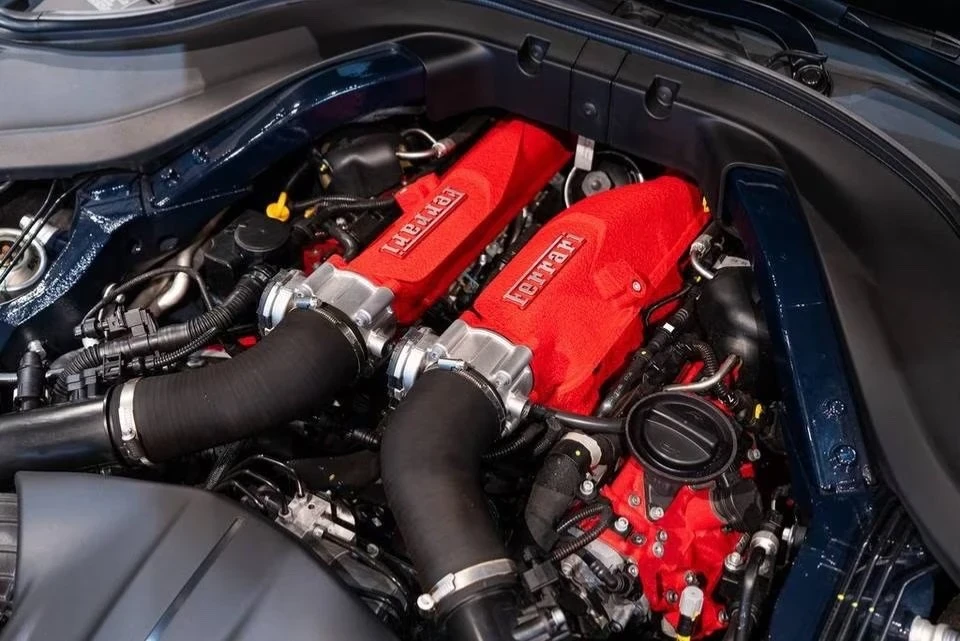 2021 Ferrari Roma - Image 11 of 21