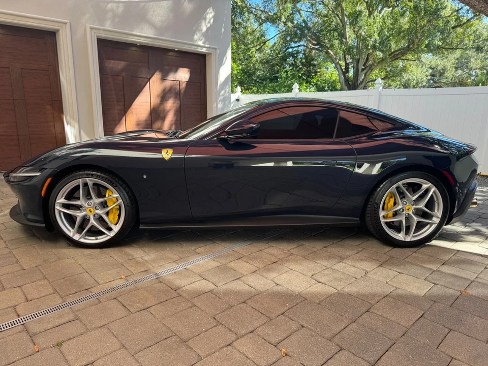 2021 Ferrari Roma - Image 16 of 21