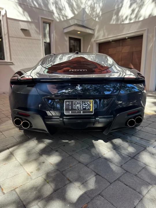 2021 Ferrari Roma - Image 18 of 21