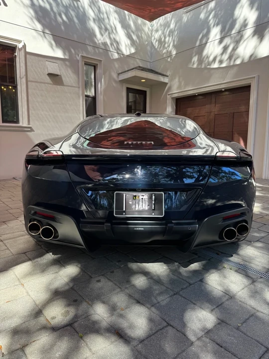 2021 Ferrari Roma - Image 17 of 21