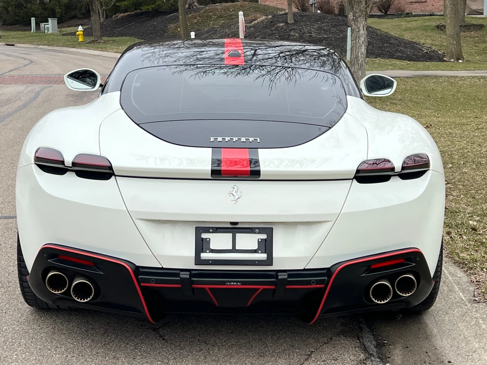 2021 Ferrari Roma - Image 13 of 31