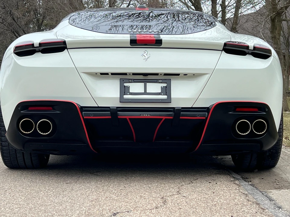 2021 Ferrari Roma - Image 12 of 31