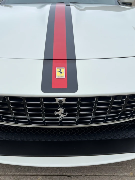 2021 Ferrari Roma - Image 17 of 31