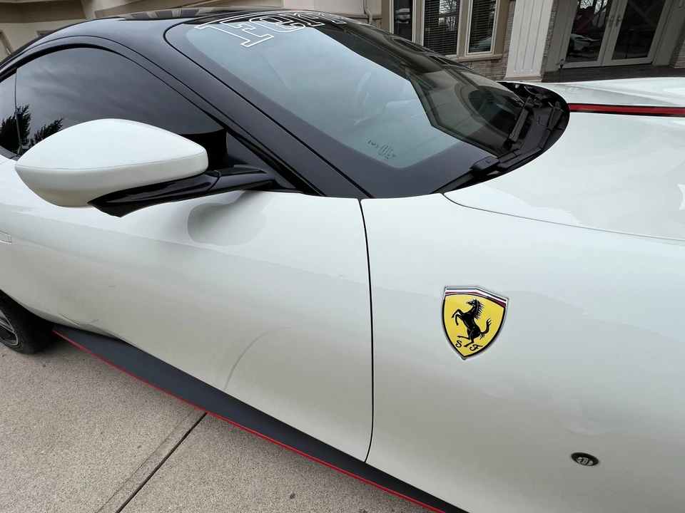 2021 Ferrari Roma - Image 26 of 31