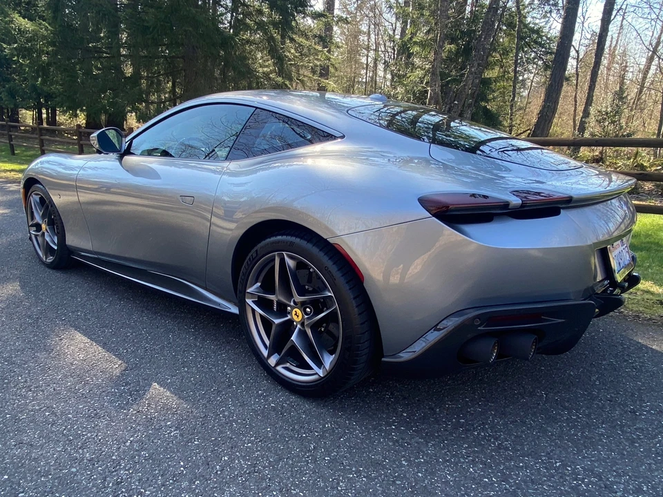 2021 Ferrari Roma - Image 9 of 31