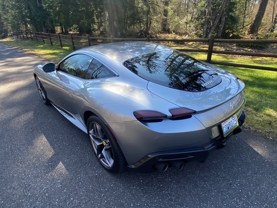 2021 Ferrari Roma - Image 10 of 31
