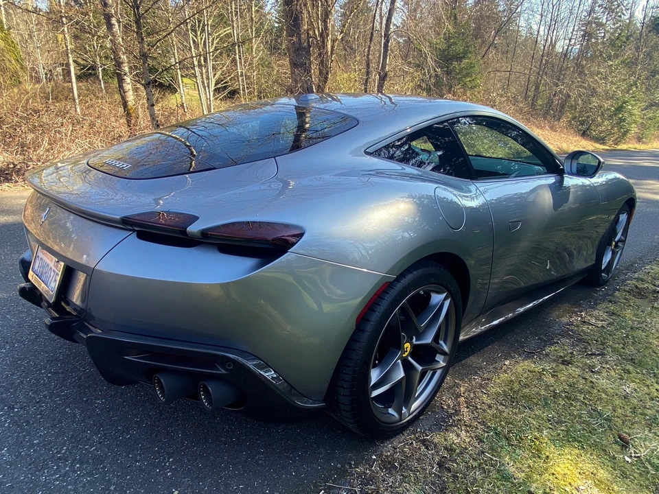 2021 Ferrari Roma - Image 15 of 31