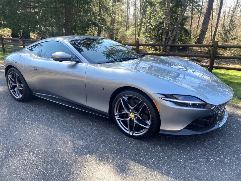 2021 Ferrari Roma - Image 17 of 31
