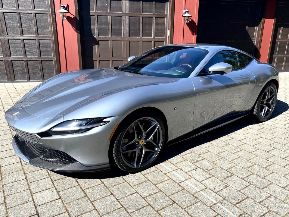 2021 Ferrari Roma - Image 26 of 31