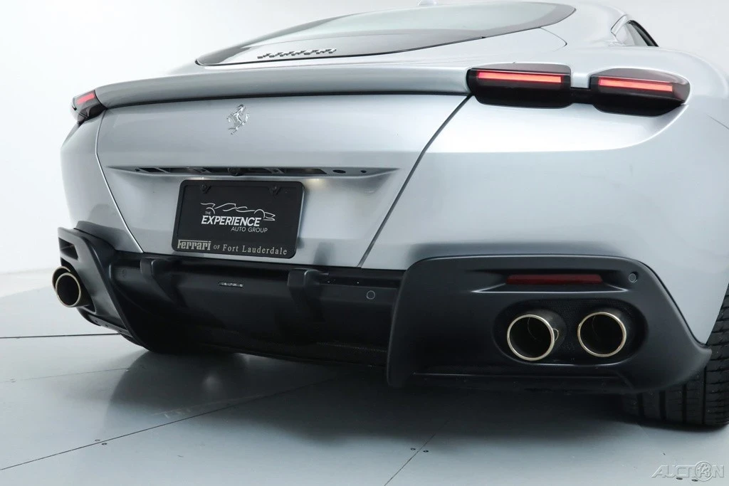 2021 Ferrari Roma - Image 16 of 21
