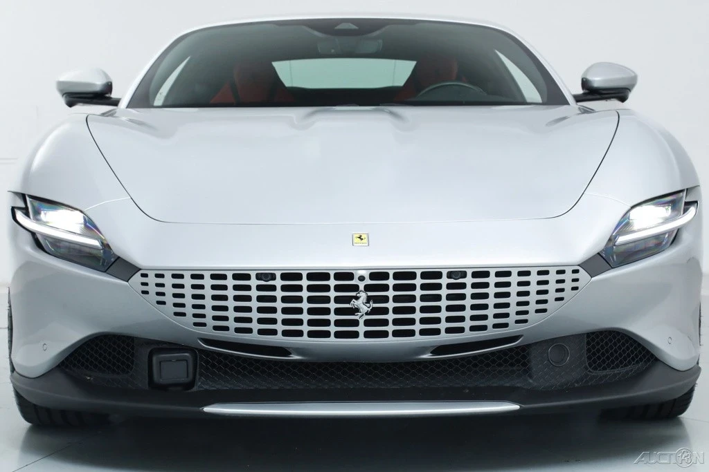 2021 Ferrari Roma - Image 12 of 21