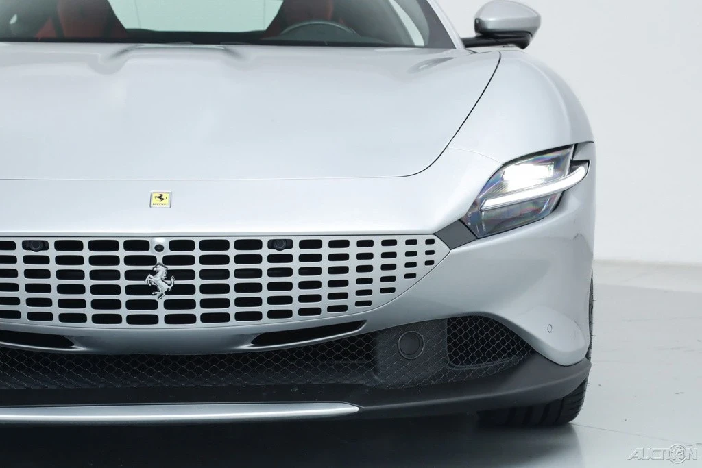 2021 Ferrari Roma - Image 13 of 21