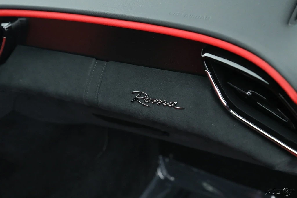 2021 Ferrari Roma - Image 19 of 21