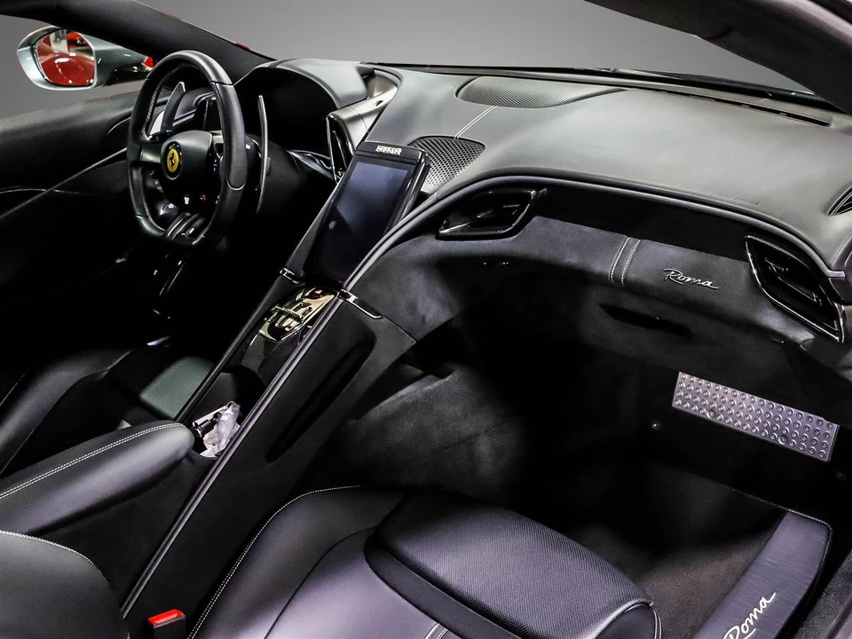2021 Ferrari Roma - Image 12 of 25