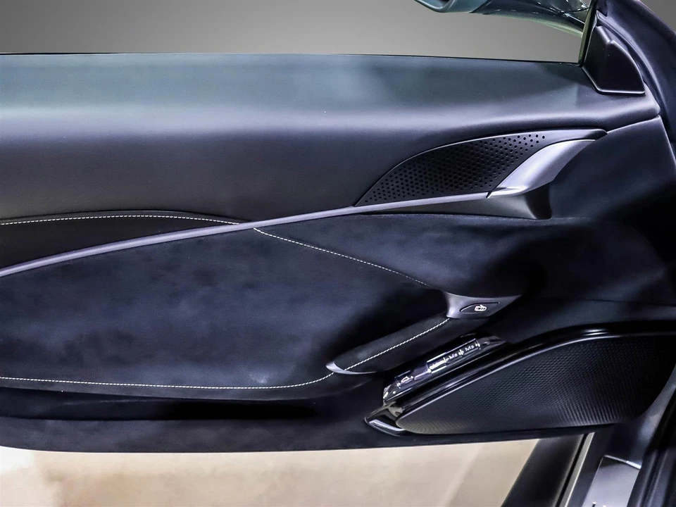 2021 Ferrari Roma - Image 6 of 25