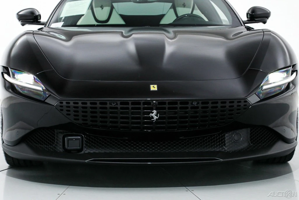 2021 Ferrari Roma - Image 12 of 21