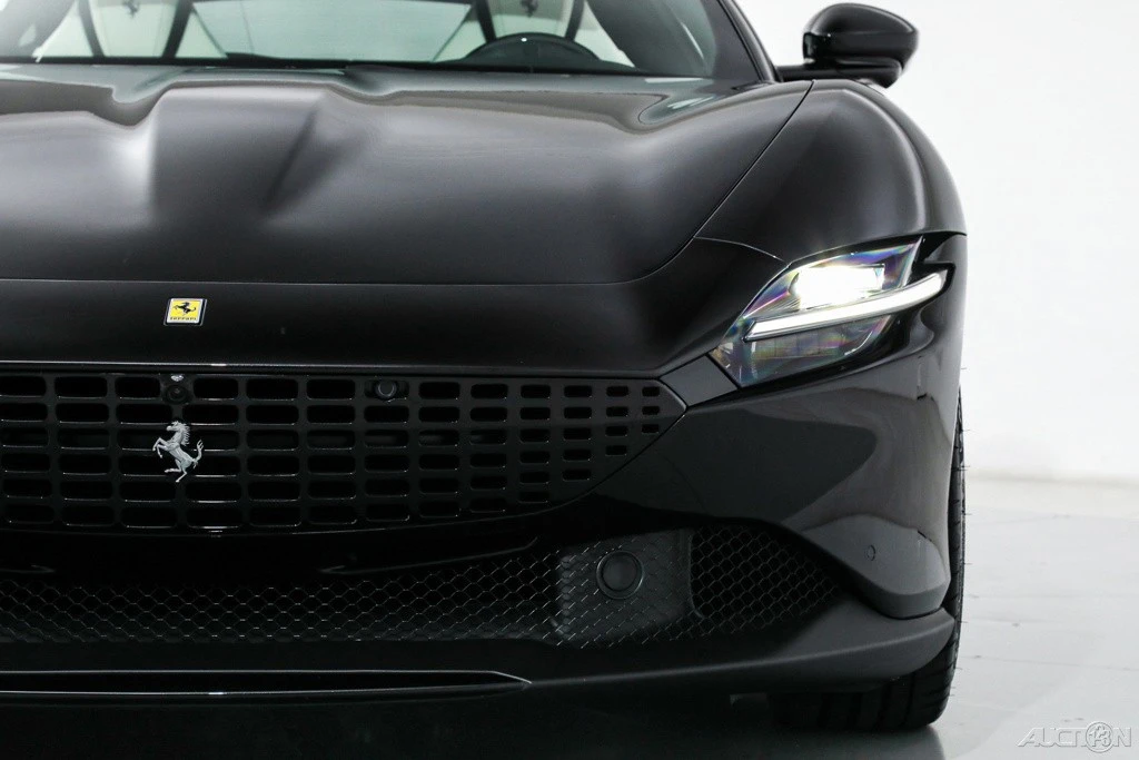 2021 Ferrari Roma - Image 13 of 21