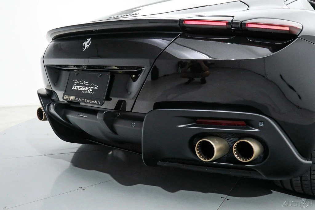 2021 Ferrari Roma - Image 17 of 21