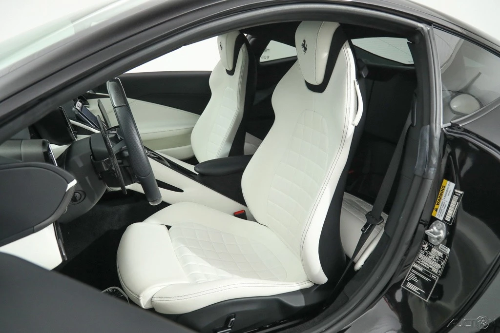 2021 Ferrari Roma - Image 5 of 21
