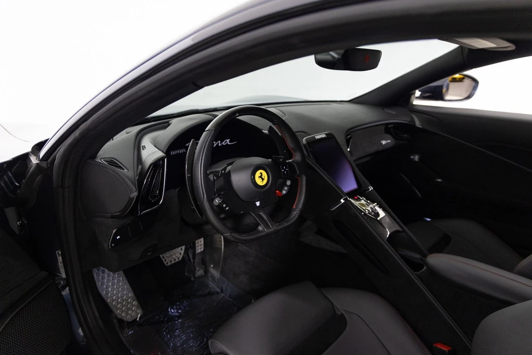 2021 Ferrari Roma - Image 19 of 31