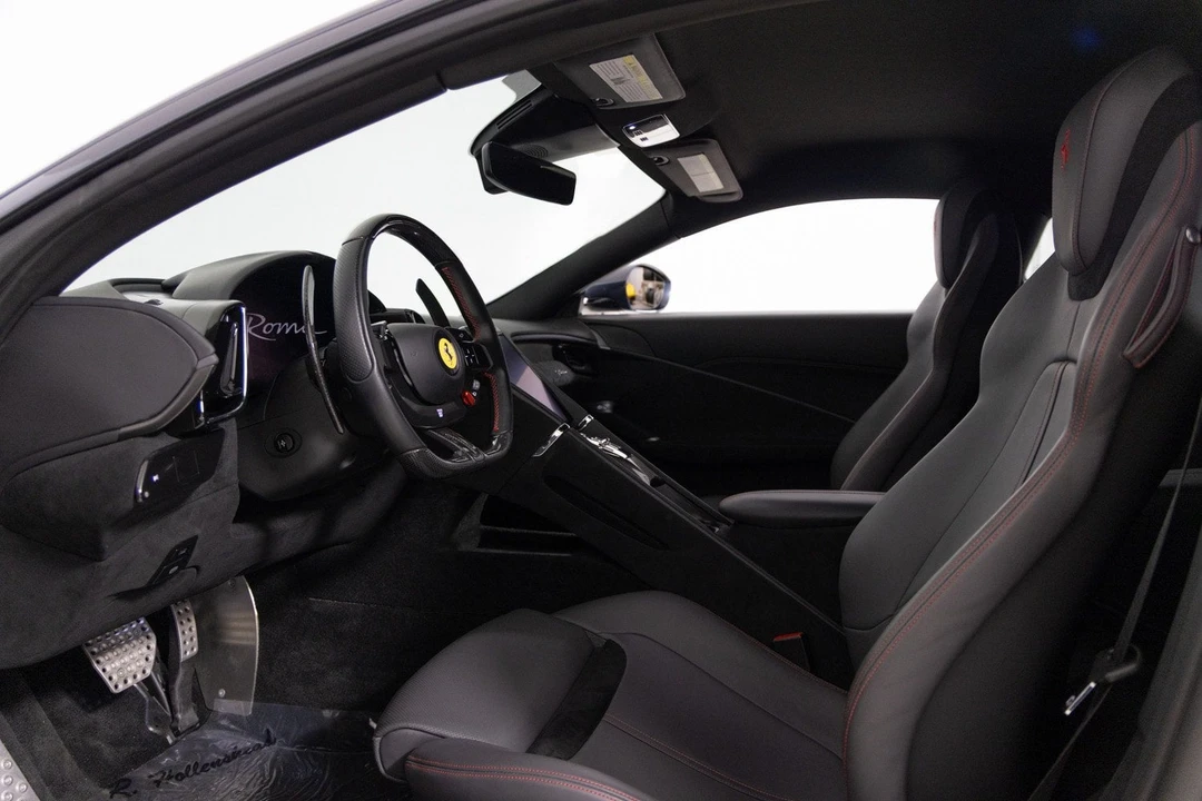 2021 Ferrari Roma - Image 18 of 31