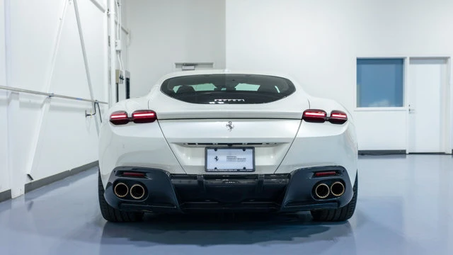 2021 Ferrari Roma - Image 14 of 15