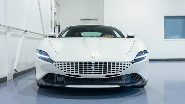 2021 Ferrari Roma - Image 2 of 15