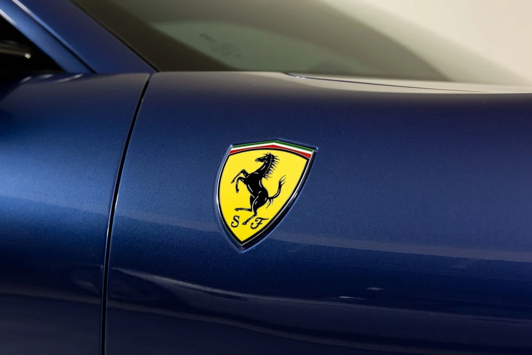 2021 Ferrari Roma - Image 16 of 21
