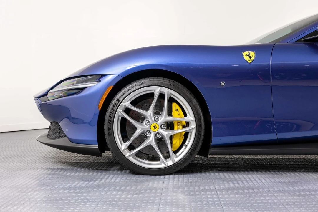 2021 Ferrari Roma - Image 9 of 21
