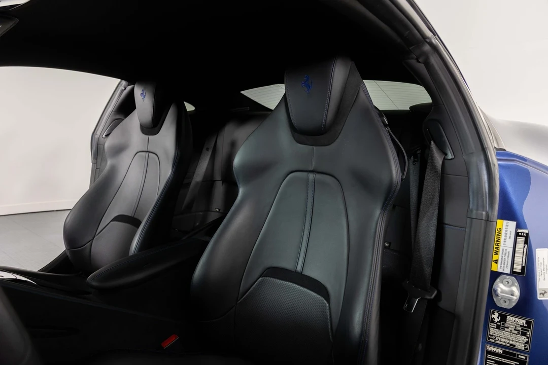 2021 Ferrari Roma - Image 18 of 21