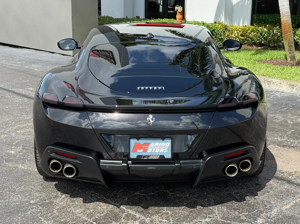 2021 Ferrari Roma - Image 18 of 31