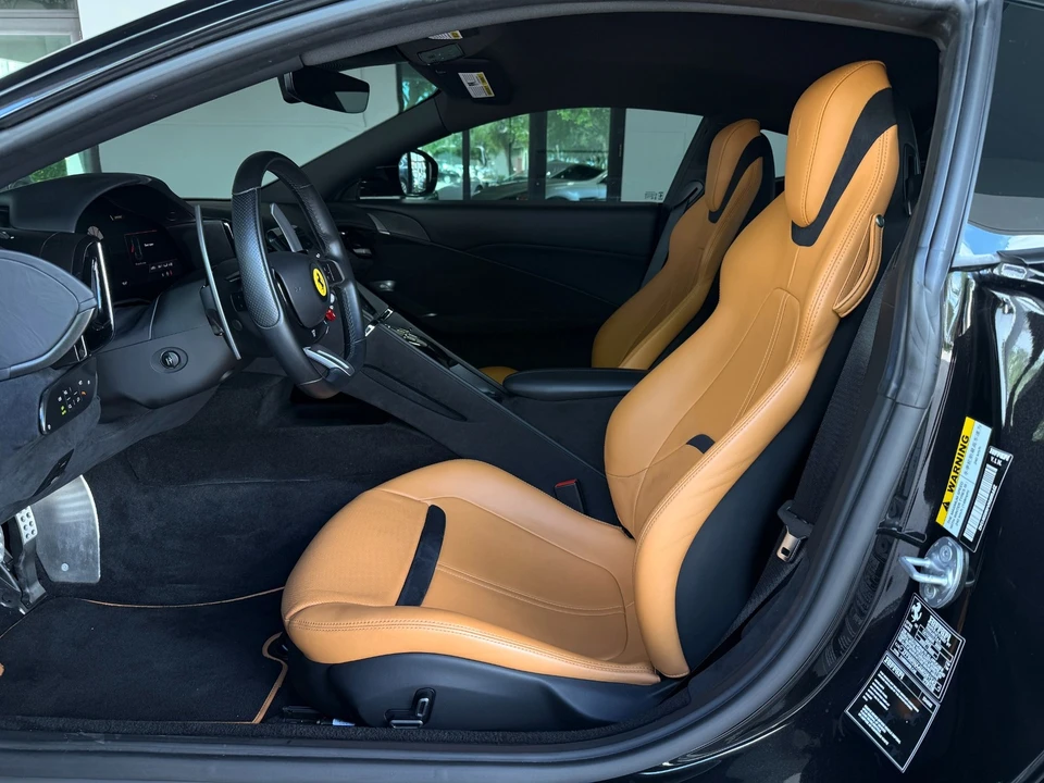 2021 Ferrari Roma - Image 22 of 31