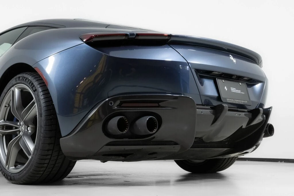 2021 Ferrari Roma - Image 18 of 21