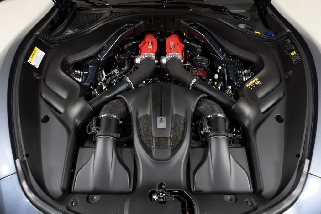 2021 Ferrari Roma - Image 23 of 31