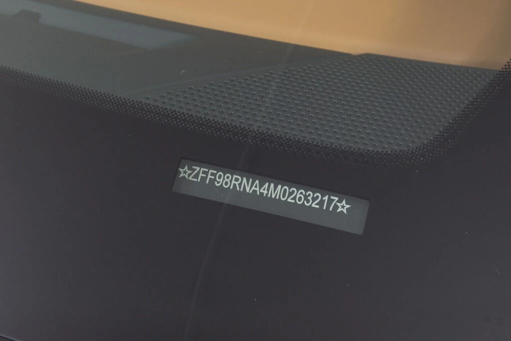 2021 Ferrari Roma - Image 27 of 31