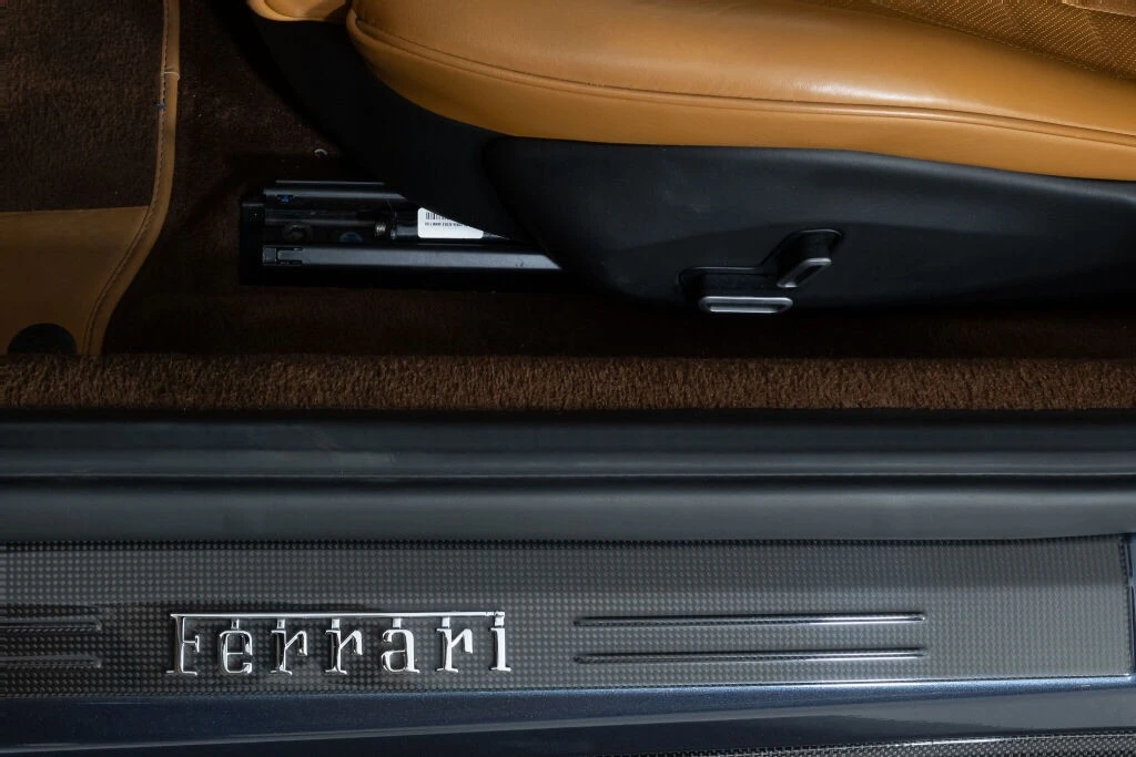 2021 Ferrari Roma - Image 29 of 31