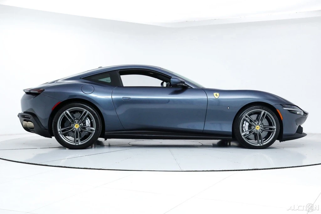 2021 Ferrari Roma - Image 9 of 21
