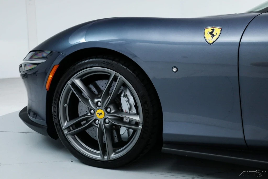 2021 Ferrari Roma - Image 15 of 21