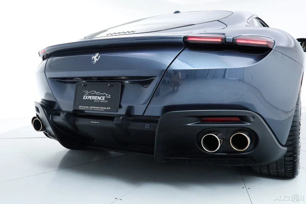2021 Ferrari Roma - Image 17 of 21