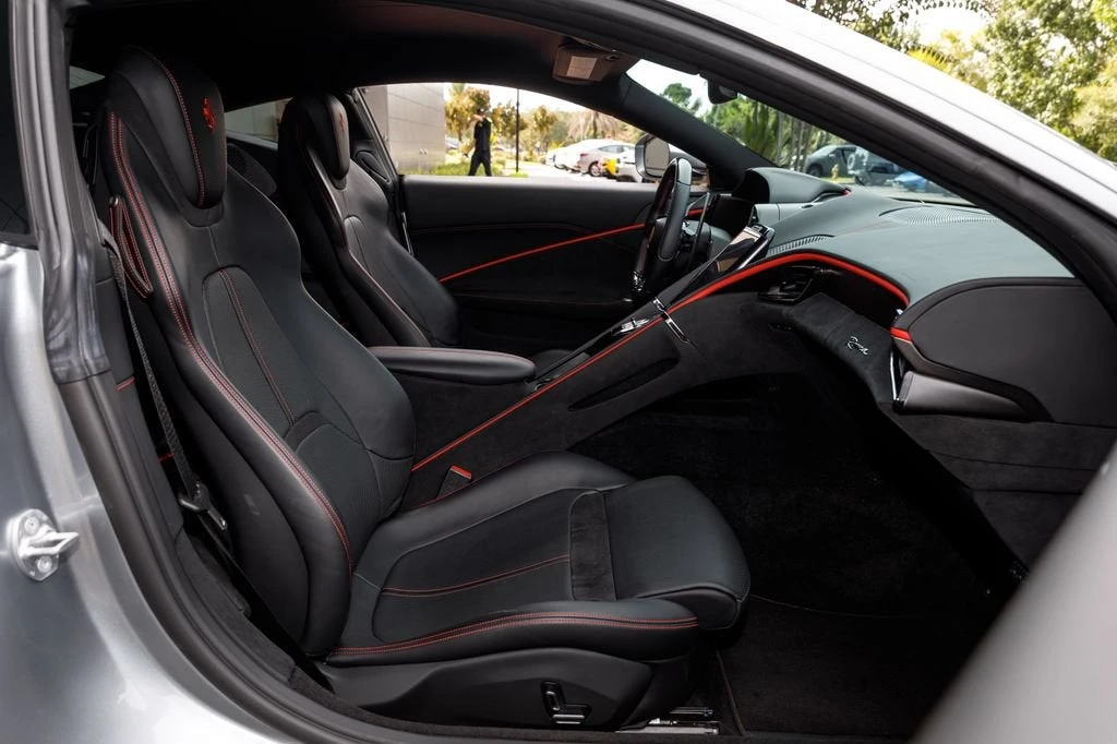 2021 Ferrari Roma - Image 15 of 31