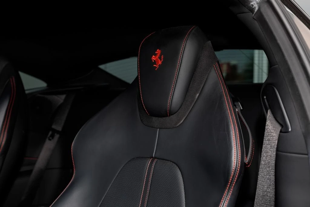 2021 Ferrari Roma - Image 23 of 31