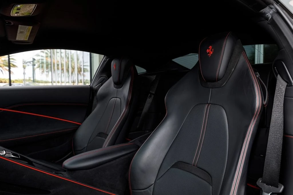 2021 Ferrari Roma - Image 10 of 31