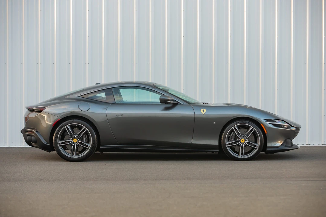 2021 Ferrari Roma - Image 19 of 31