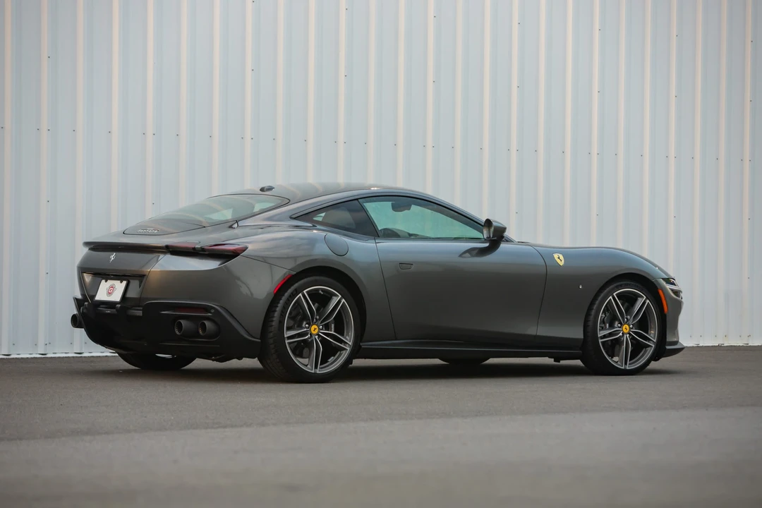 2021 Ferrari Roma - Image 20 of 31